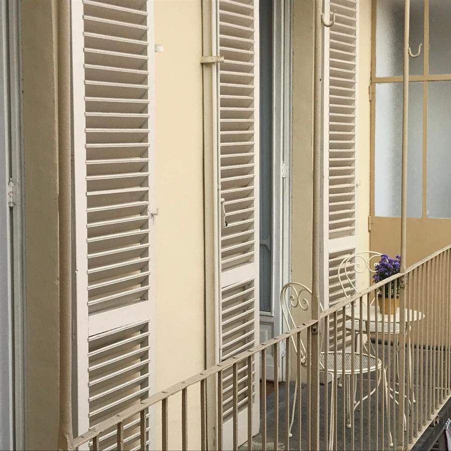 A Due Passi Dal Duomo Hotel Biella Exterior photo